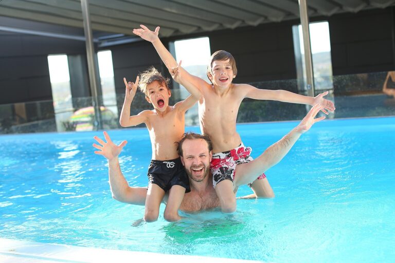 Ontspannen op een camping met zwembad
