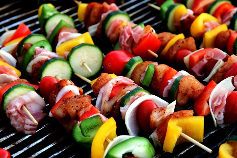 Verras je gasten met een internationale barbecue